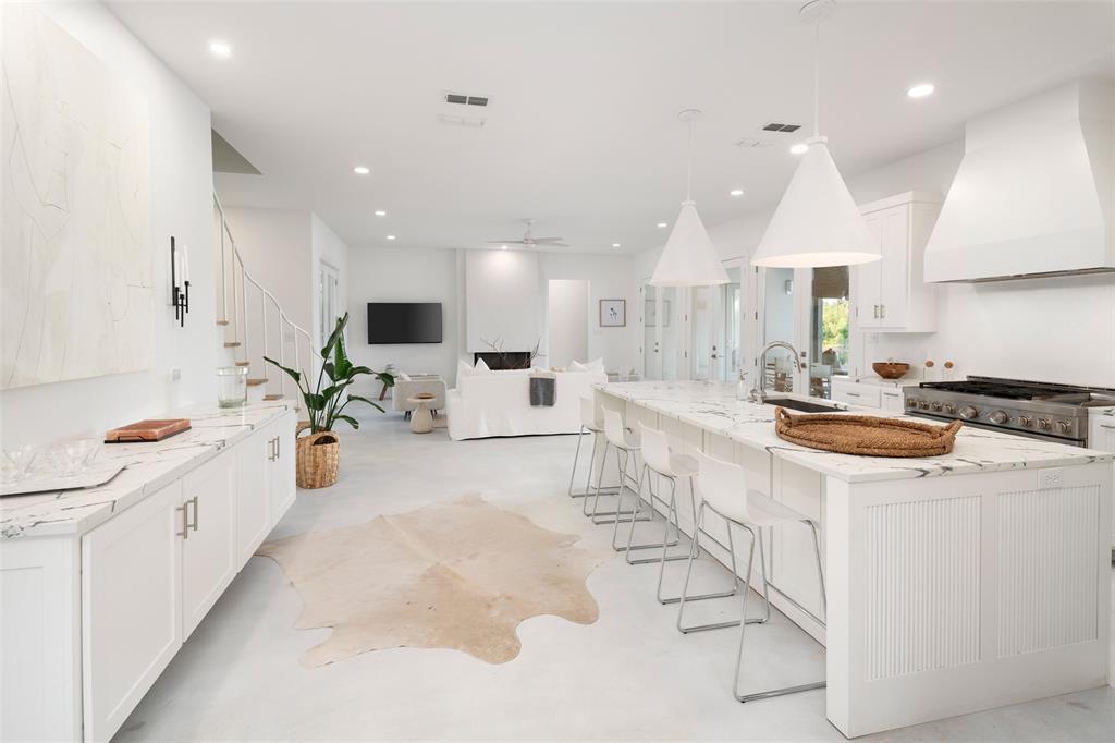 23502 Kate Lane Property Photo 10