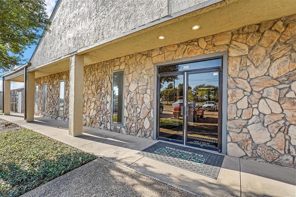 2890 S Goliad Street Property Photo 3