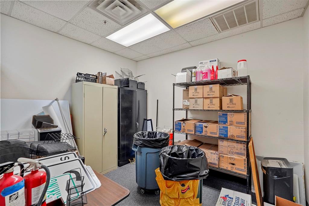 2890 S Goliad Street Property Photo 17