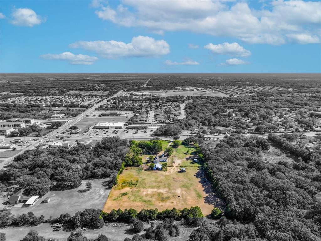1131 S Belt Line Road Property Photo 10