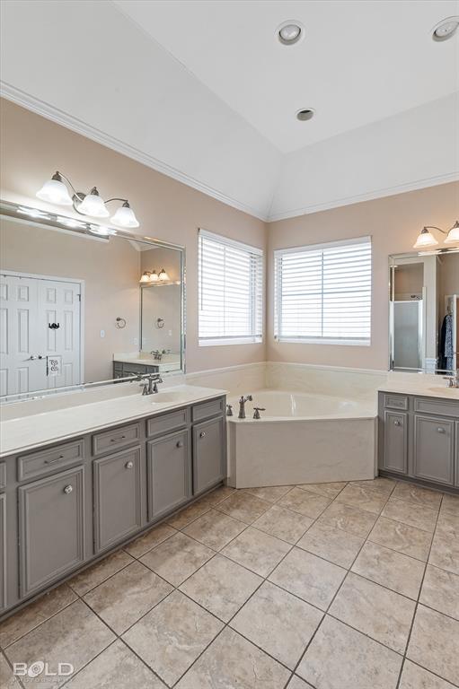 5825 Bluebonnett Drive Property Photo 18