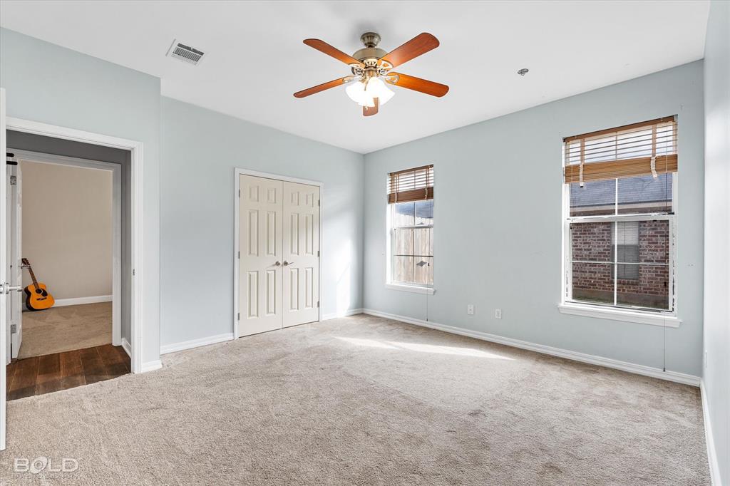 5825 Bluebonnett Drive Property Photo 19
