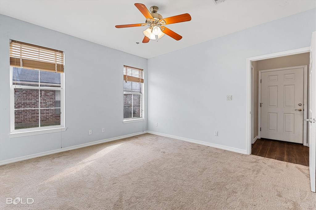 5825 Bluebonnett Drive Property Photo 20