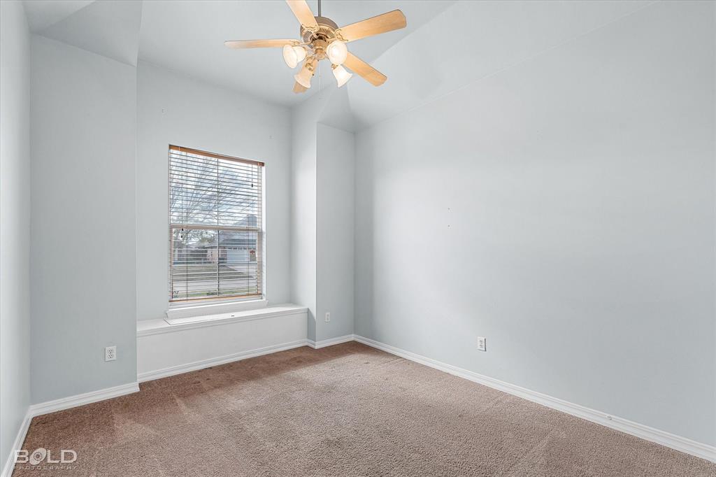 5825 Bluebonnett Drive Property Photo 24