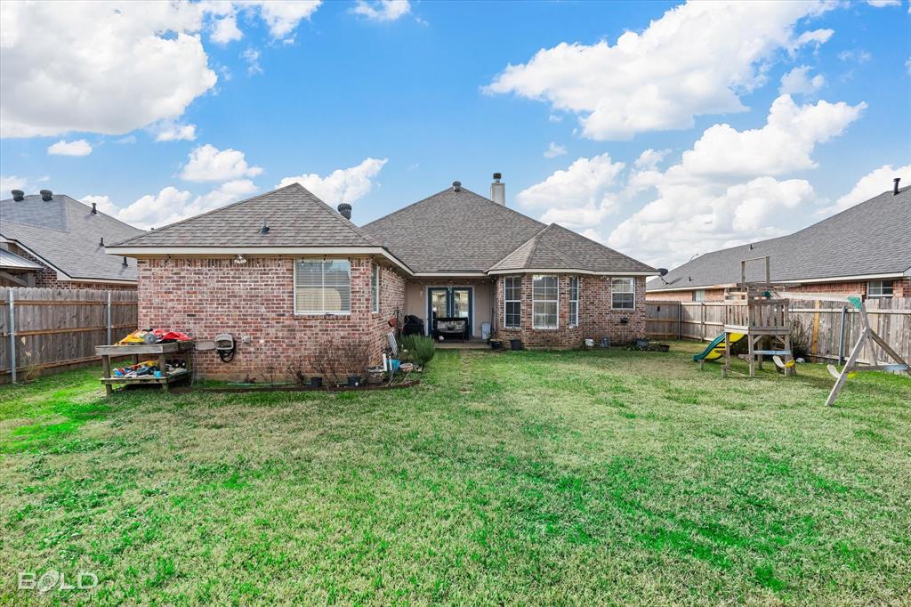 5825 Bluebonnett Drive Property Photo 28