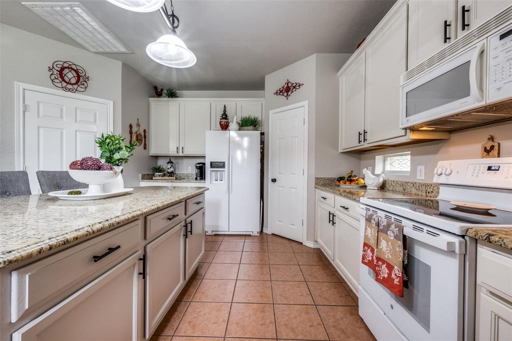 5801 Meadowglen Drive Property Photo 20