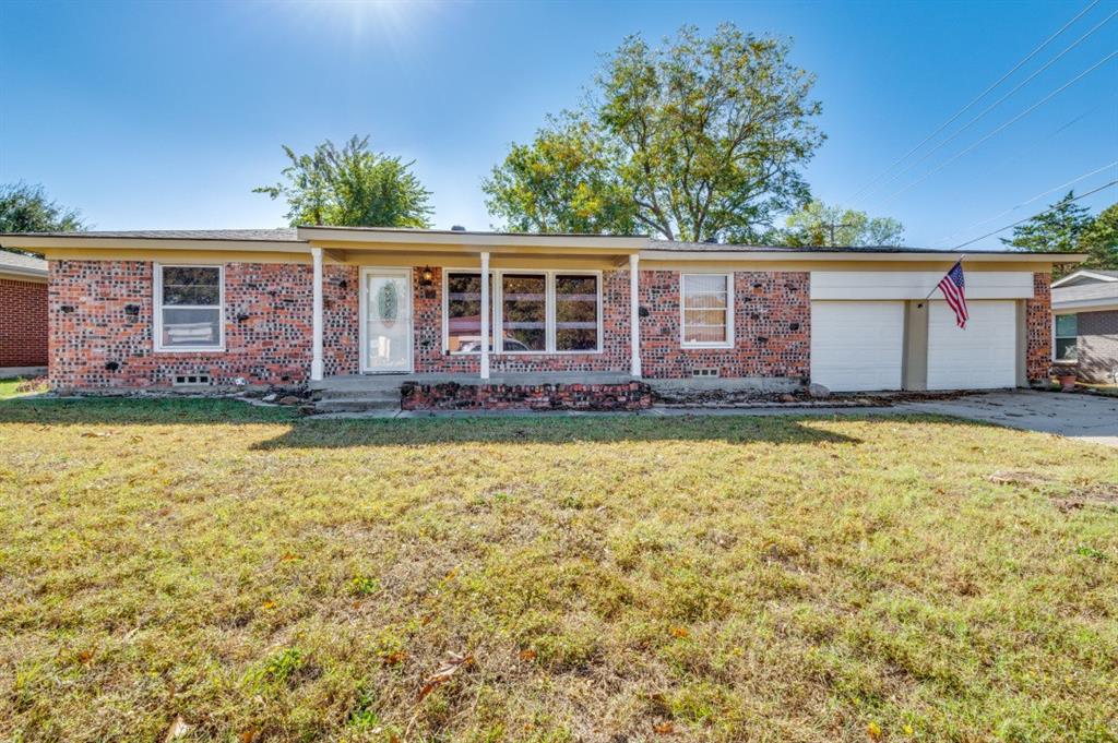 216 Oak Drive Property Photo