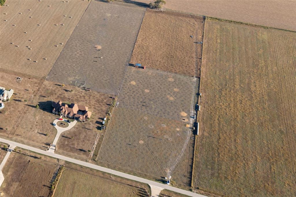 1901 Hunsucker Road Property Photo 11