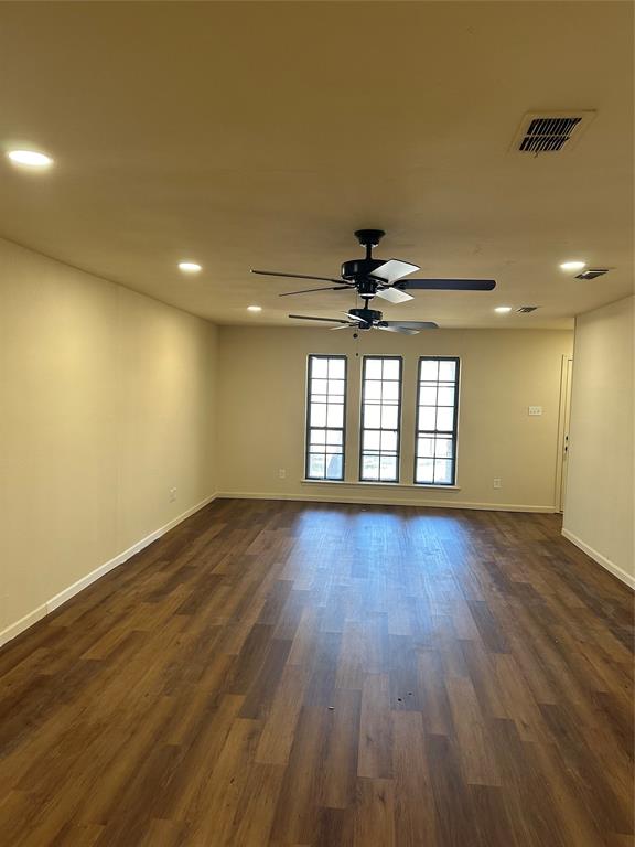 1604 Brown Trail Property Photo