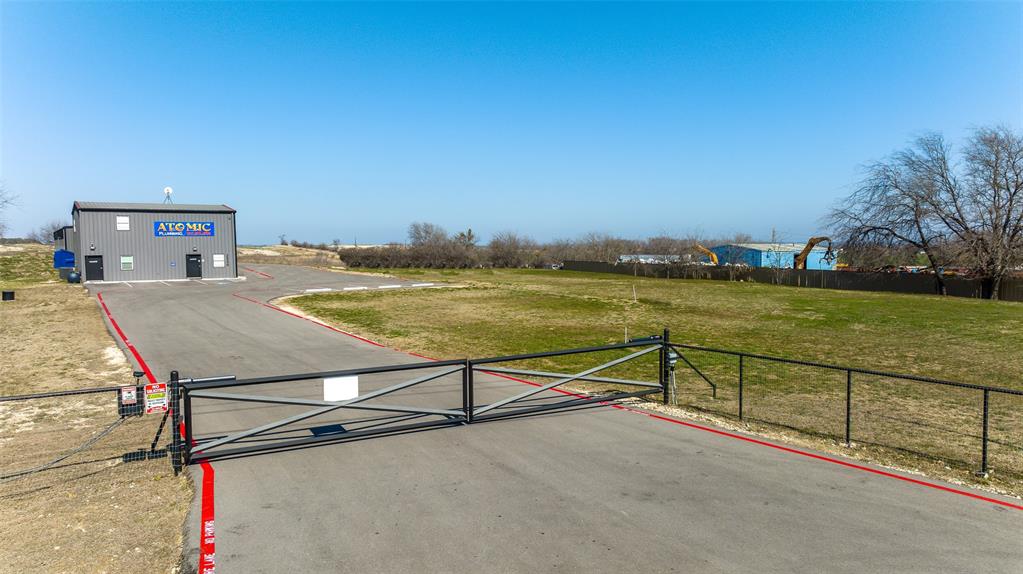 2550 W Us Highway 377 Property Photo 3