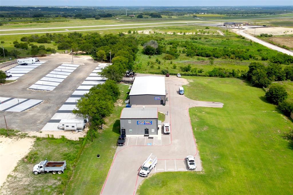 2550 W Us Highway 377 Property Photo 4