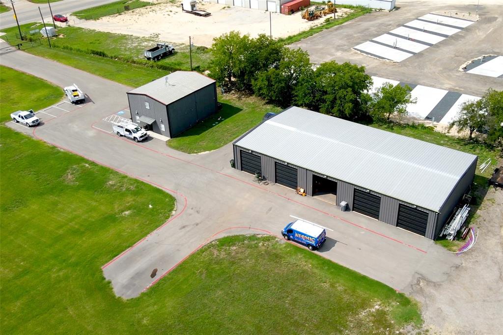 2550 W Us Highway 377 Property Photo 8
