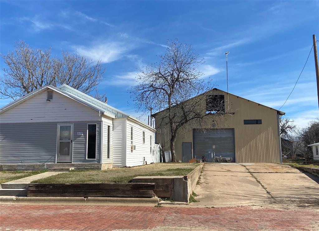 219 S Grand Property Photo
