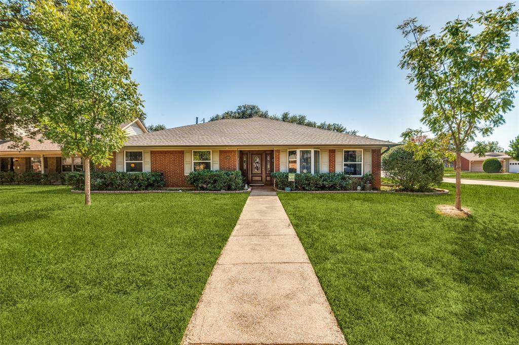 100 Hillcrest Court Property Photo 1