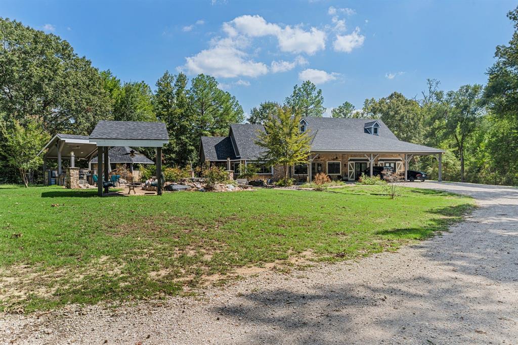 862 County Road 3800 Property Photo 3