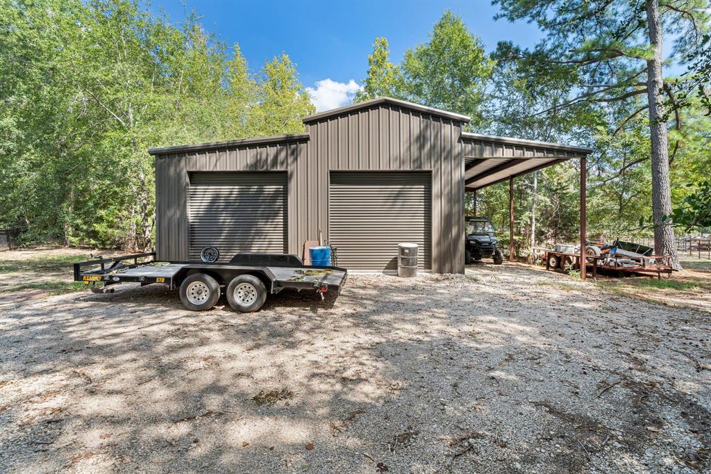 862 County Road 3800 Property Photo 4
