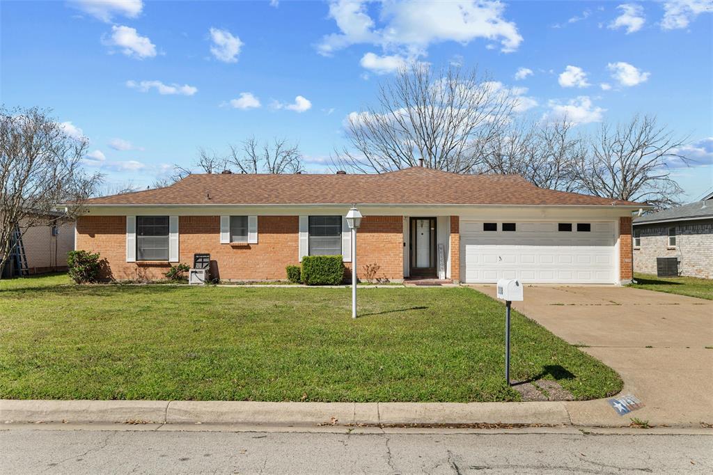 1118 Cozby Street Property Photo 1