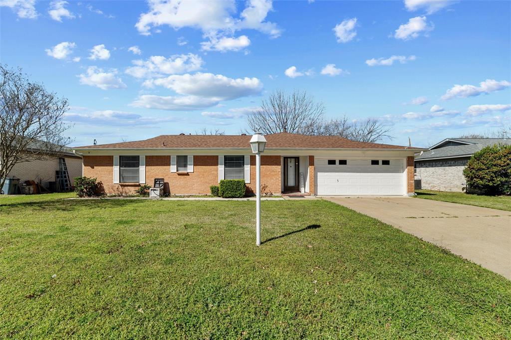 1118 Cozby Street Property Photo 2
