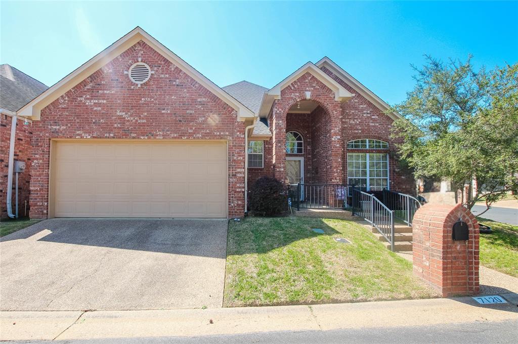 7120 Holly Square Court Property Photo 1