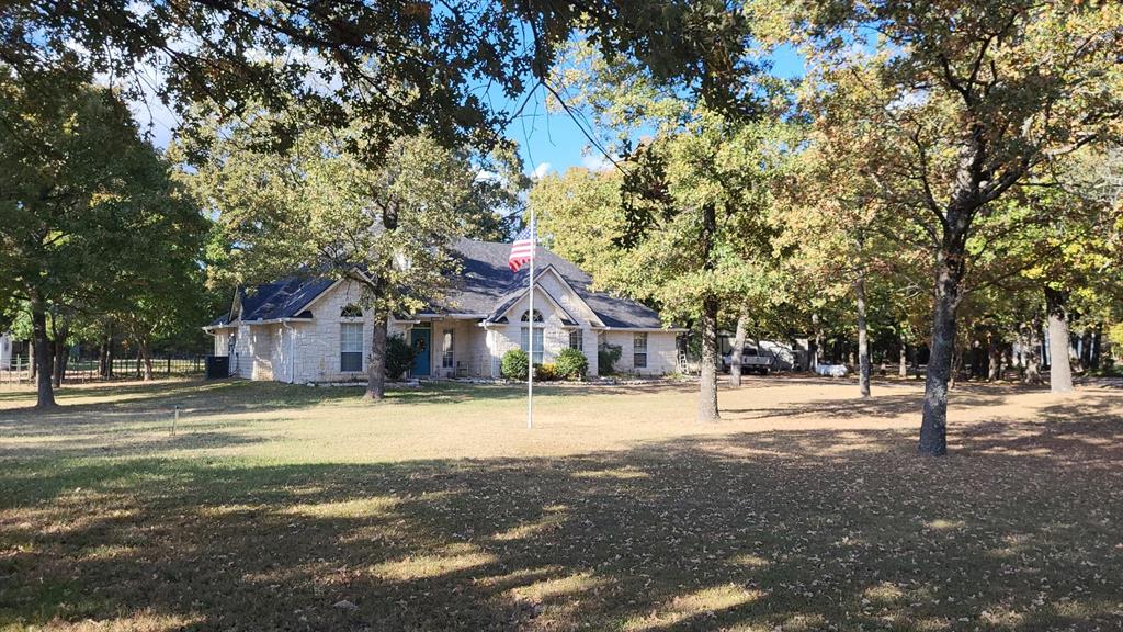 209 County Road 3512 Property Photo 2