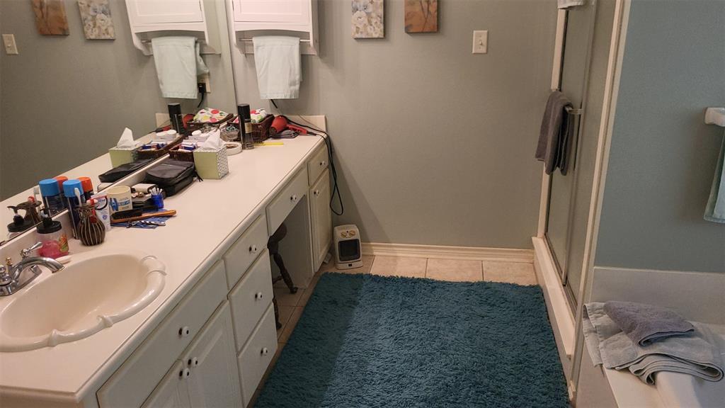 209 County Road 3512 Property Photo 9