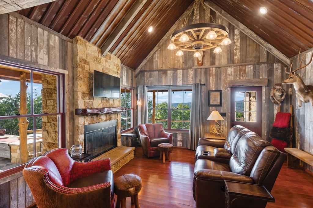221 Flat Rock Creek Road Property Photo 4