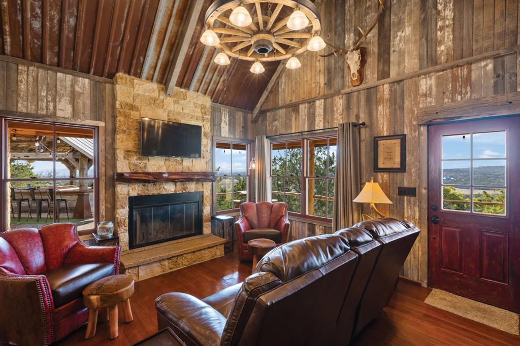 221 Flat Rock Creek Road Property Photo 5
