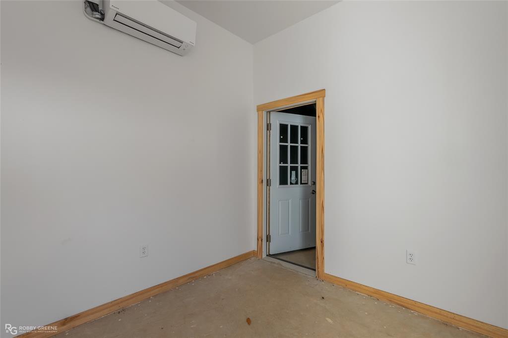 6927 Highway 80 Property Photo 5