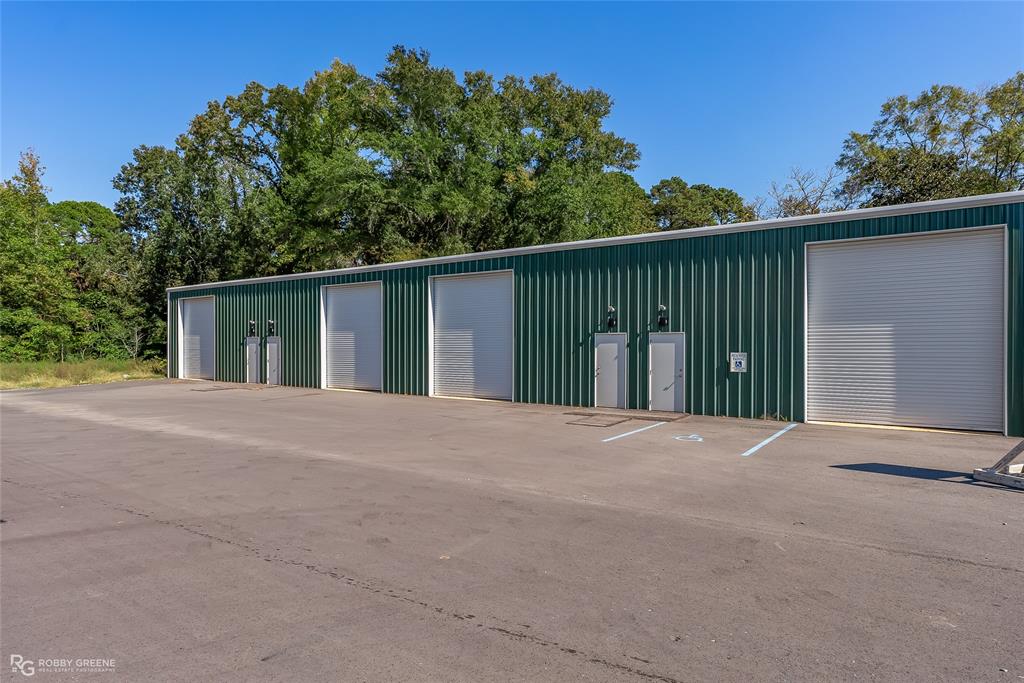 6927 Highway 80 Property Photo 7