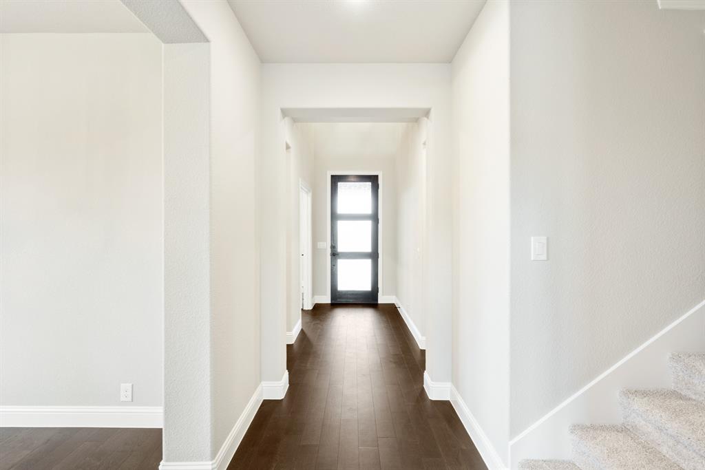 4021 Eagles Bluff Road Property Photo 4