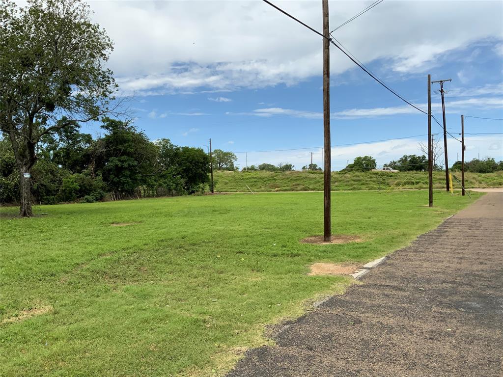 710 E Park Street Property Photo