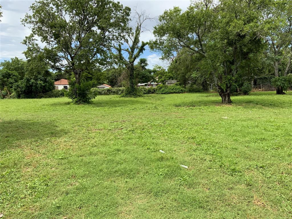 710 E Park Street Property Photo 5