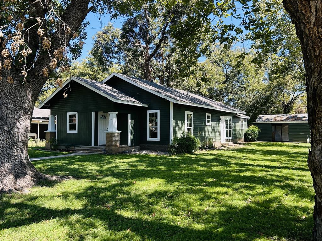 201 Pine Street Property Photo 1