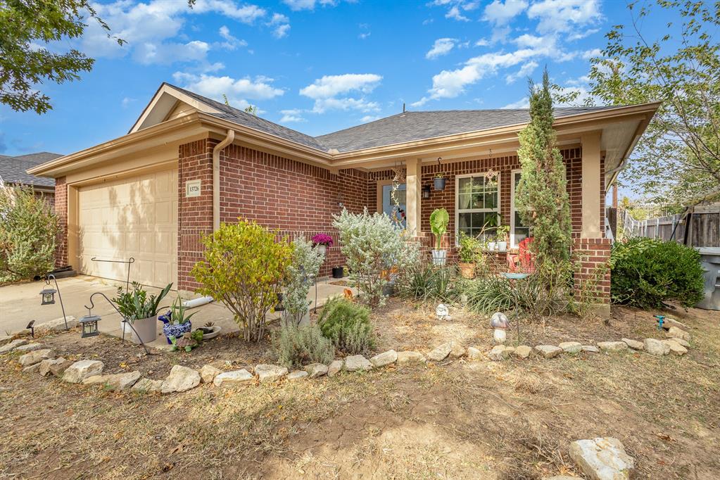 13726 Creek Crossing Drive Property Photo 1