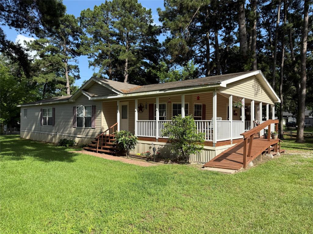 20381 Pine Drive Property Photo 1