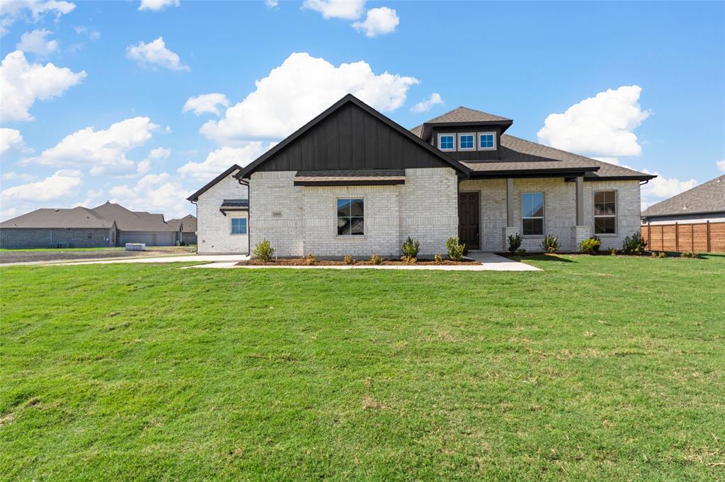 668 MEADOWLARK Lane Property Photo 1