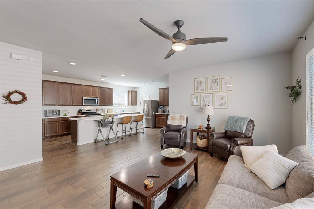 2124 Miramar Drive Property Photo 1