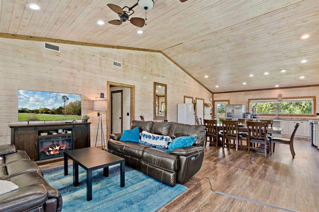 550 County Road 35400 Property Photo 7