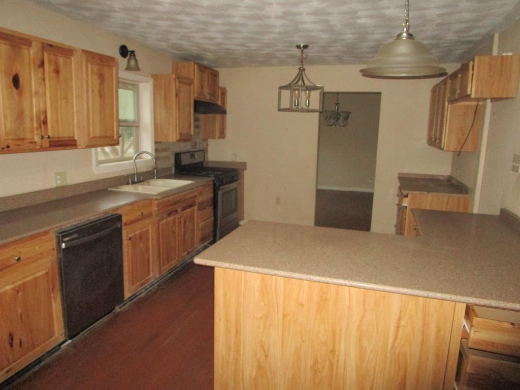 493 Lakeview Drive Property Photo 5