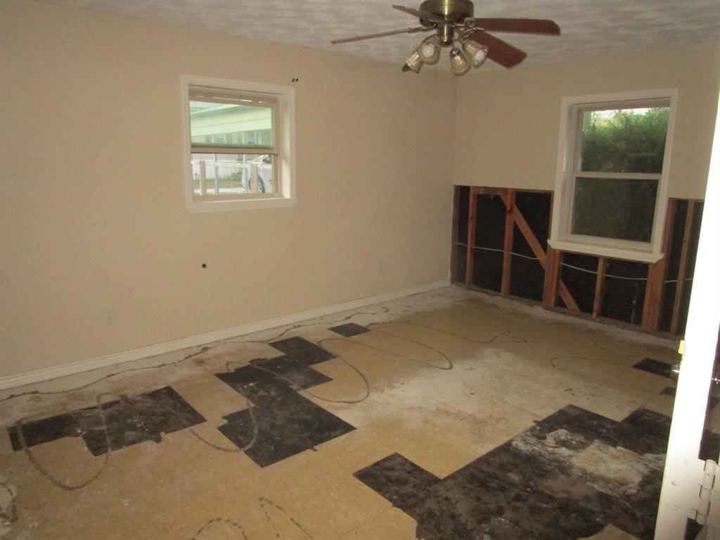 493 Lakeview Drive Property Photo 10