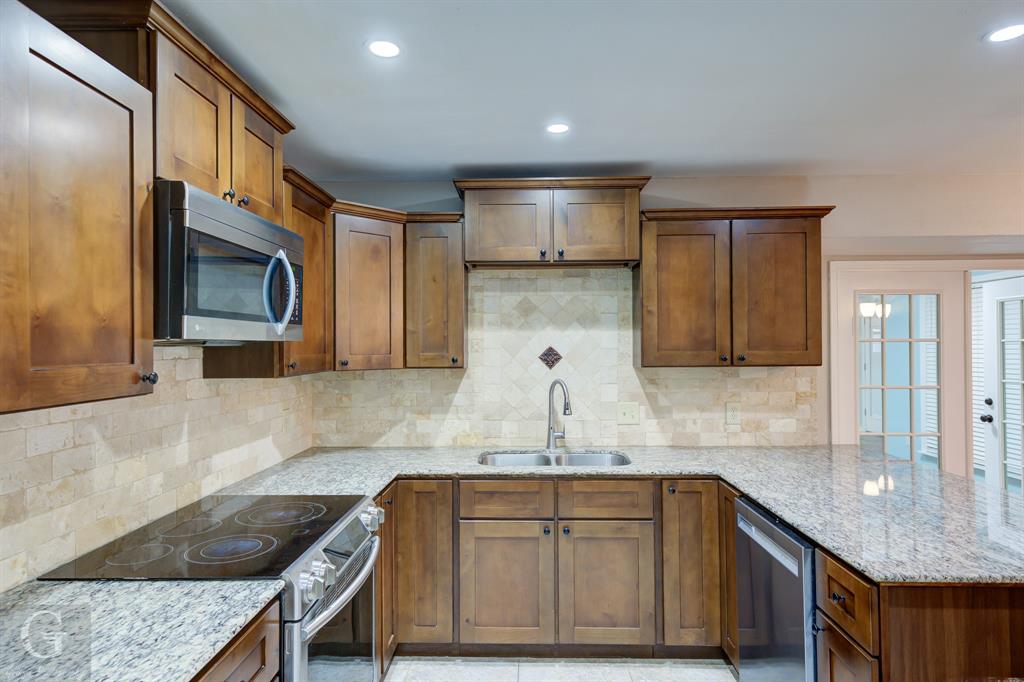 5411 Sage Drive Property Photo 6