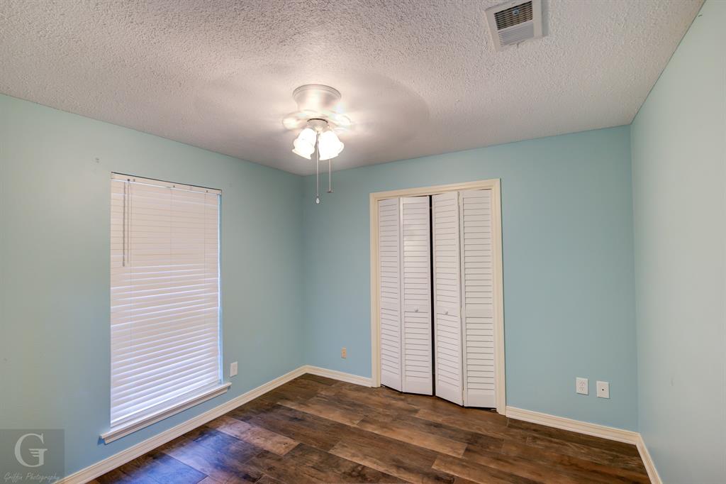 5411 Sage Drive Property Photo 11