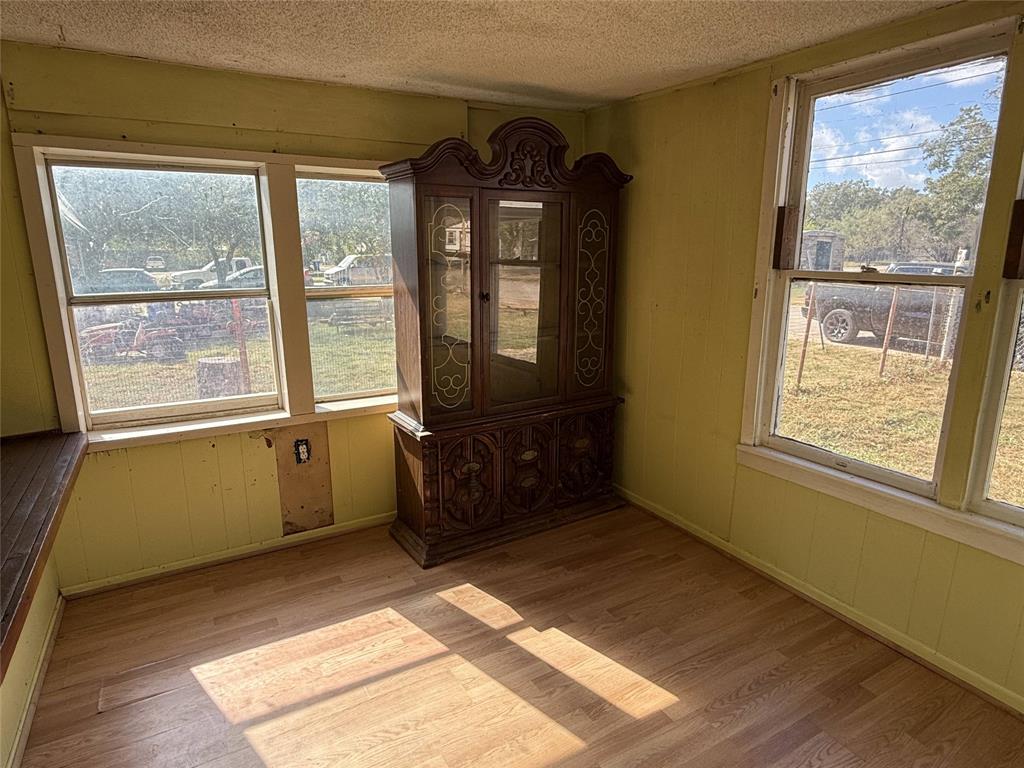 2805 Cleburne Street Property Photo 6