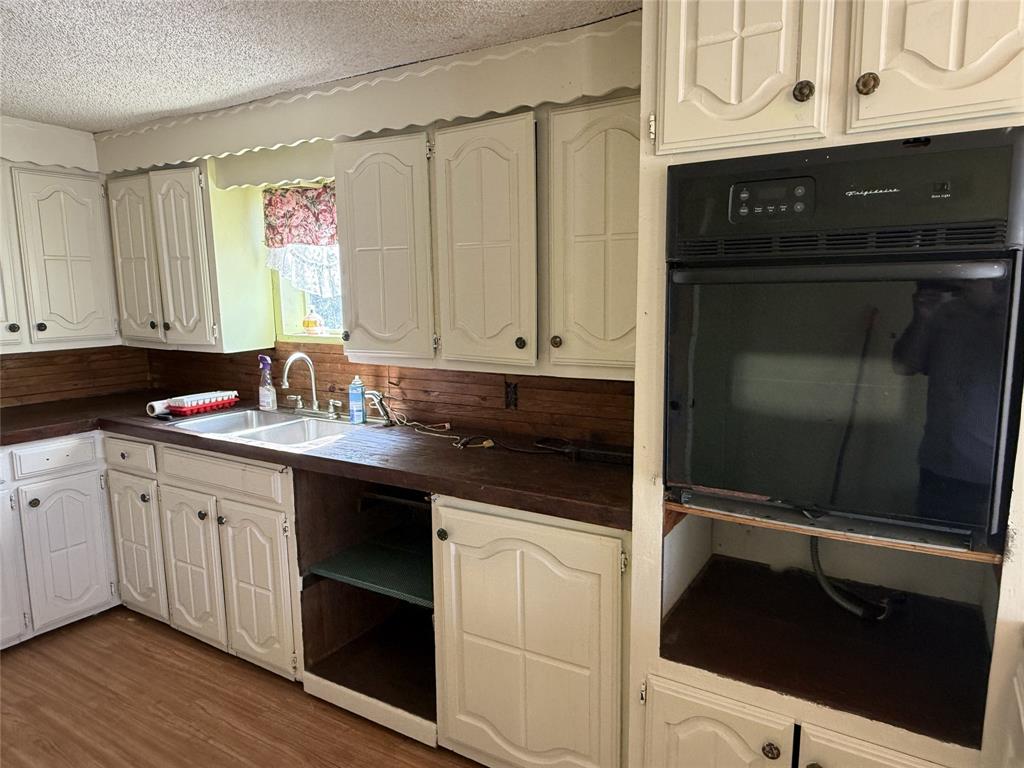 2805 Cleburne Street Property Photo 9