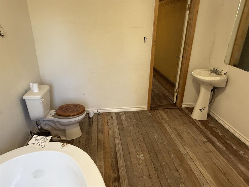 2805 Cleburne Street Property Photo 13