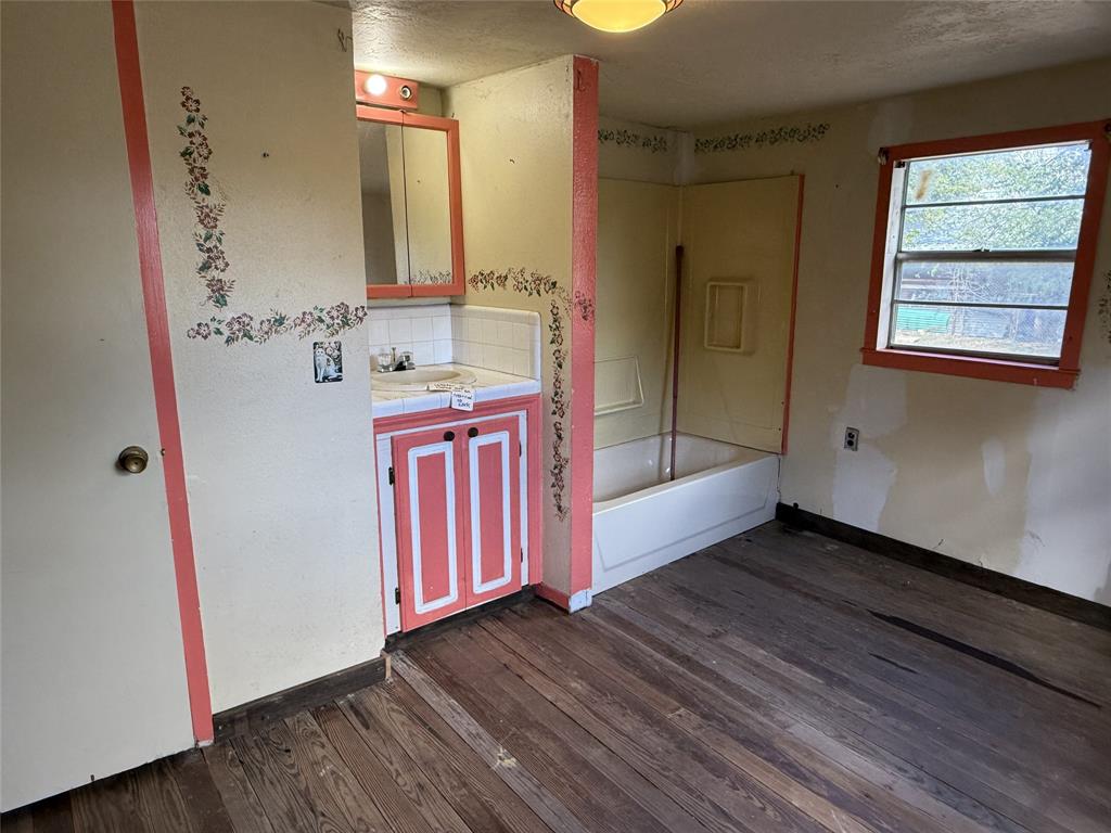 2805 Cleburne Street Property Photo 19
