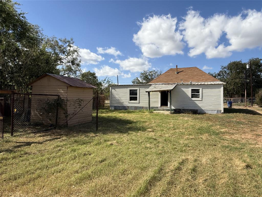 2805 Cleburne Street Property Photo 23