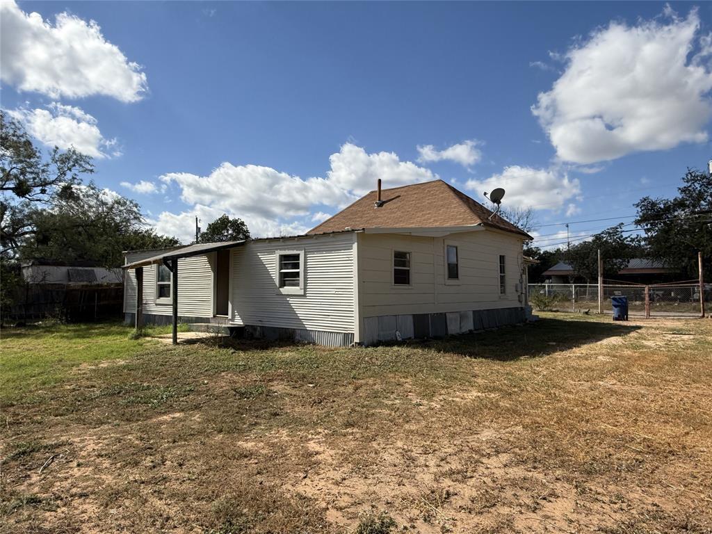 2805 Cleburne Street Property Photo 27