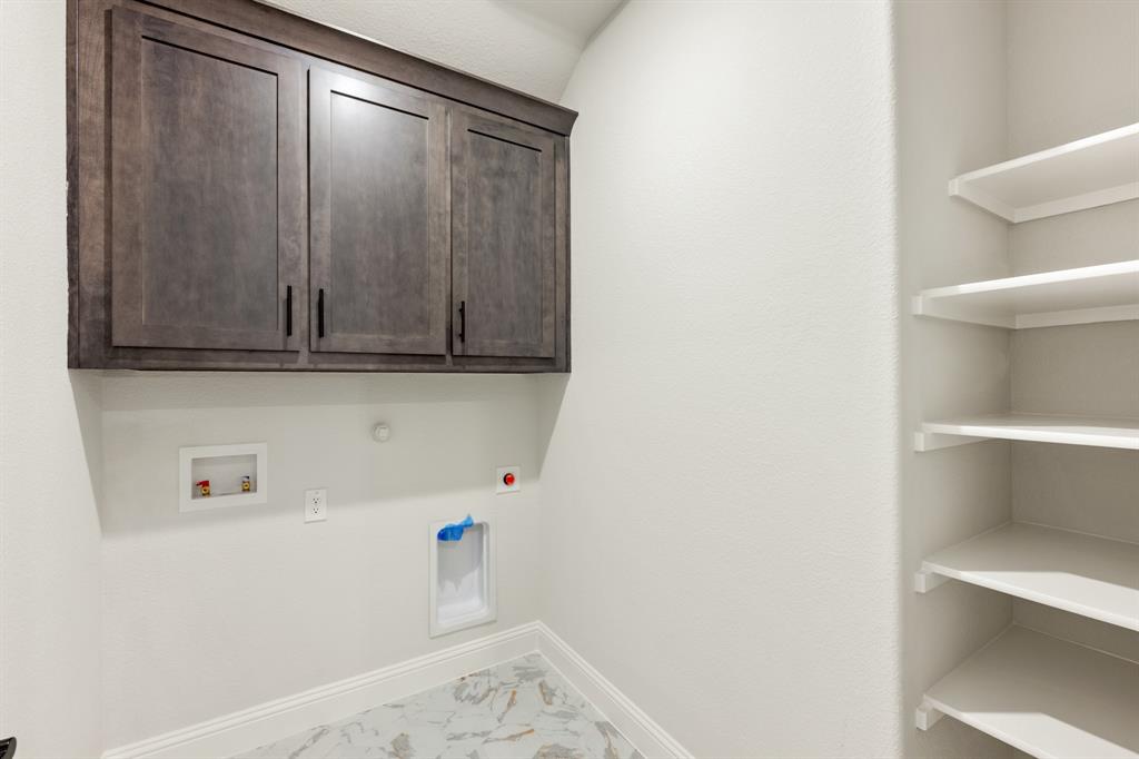 914 Cardinal Drive Property Photo 15