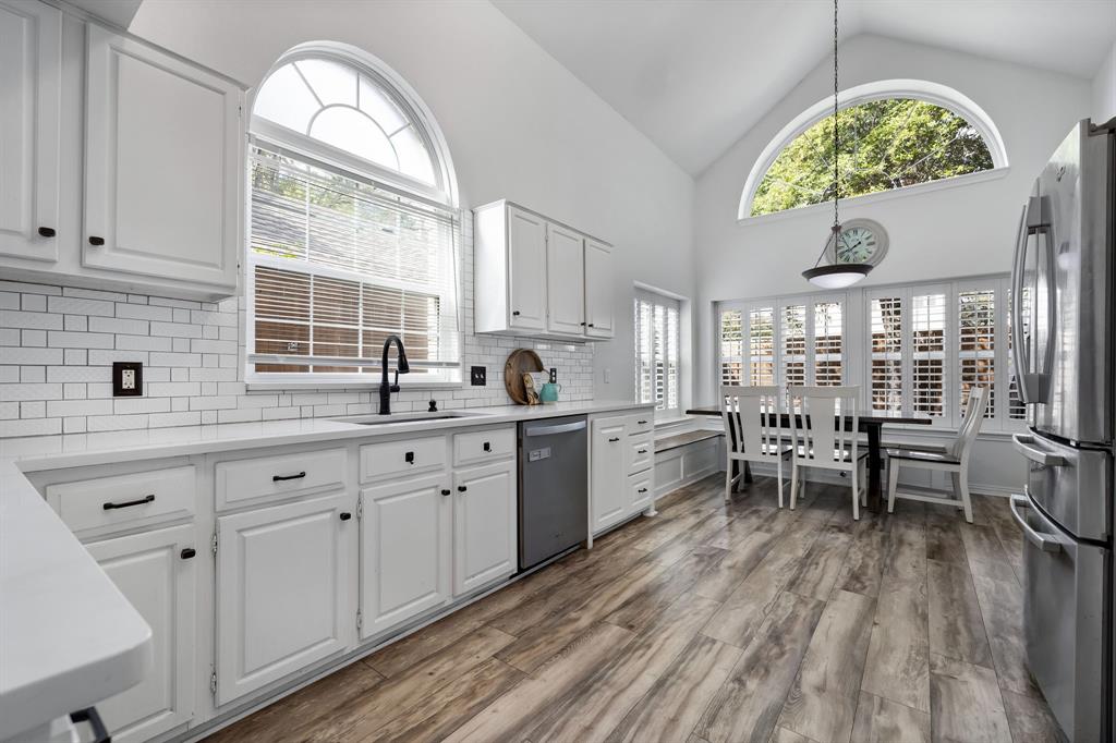 6055 Windbreak Trail Property Photo 9